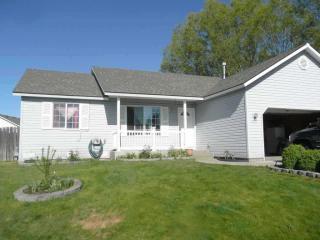 3012 Meadow Glen Ln, Amber, WA 99004-8679