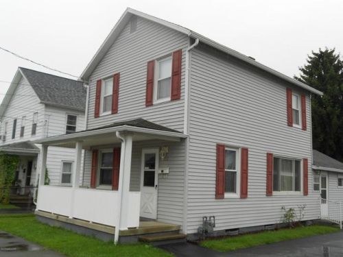 122 Penn Ave, Pittston, PA 18643-1921