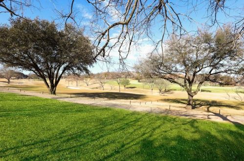 3819 Cabeza De Vaca Cir, Irving TX  75062-3841 exterior