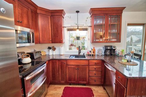 29 Boston St, Torrington CT  06790-4024 exterior