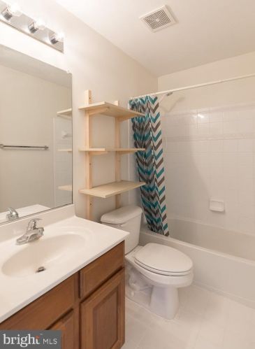 67 Barksdale Dr, Charles Town WV 25414-5616 exterior