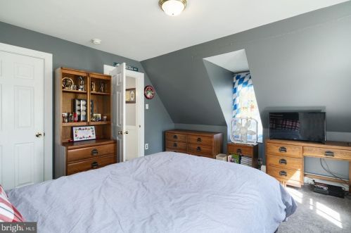 316 Washington Ave, Tavistock NJ 08033-3327 exterior