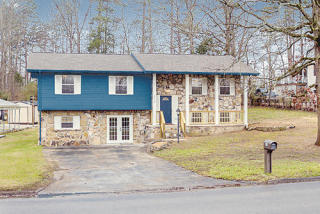 2419 Maplewood Dr, Chattanooga, TN 37421-1311