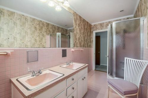 1386 Moores Mill Rd, Atlanta GA  30327-1432 exterior