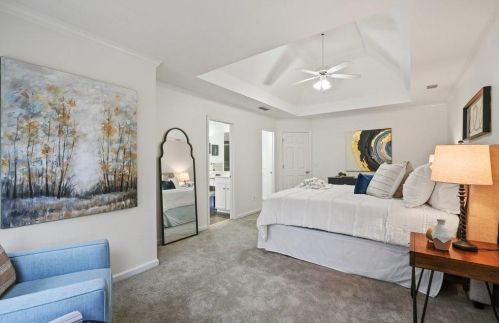 506 Chestnut Walk, Holly Springs GA  30114-7748 exterior