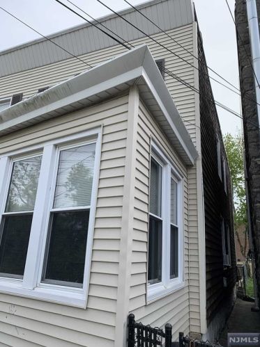 188 Jersey Ave, Cliffside Park, NJ 07010-2718