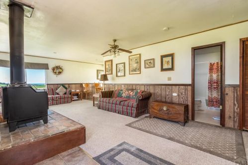 8336 Old San Isabel Rd, Greenwood CO 81069-8605 exterior