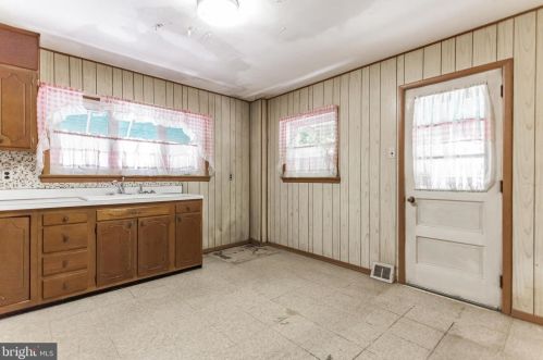 812 Front St, Philadelphia PA 19106-3019 exterior