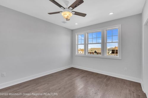 19 Sturgis Rd, Lavallette NJ 08735-2843 exterior