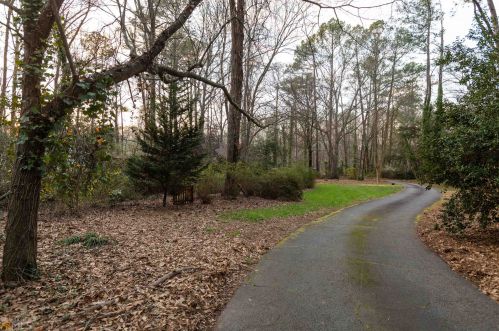 75 Deerfield Rd, Porterdale, GA 30014-1634