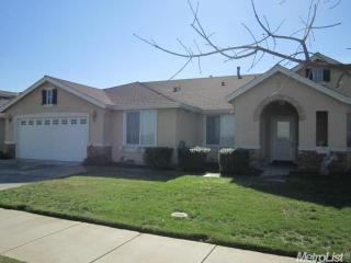 2432 Alta Vista St, Turlock, CA 95382-8631