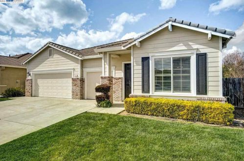 4027 Dakota Dr, Stockton, CA 95206-6424