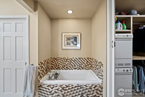 3725 Spring Valley Rd, Boulder CO  80304-1006 exterior