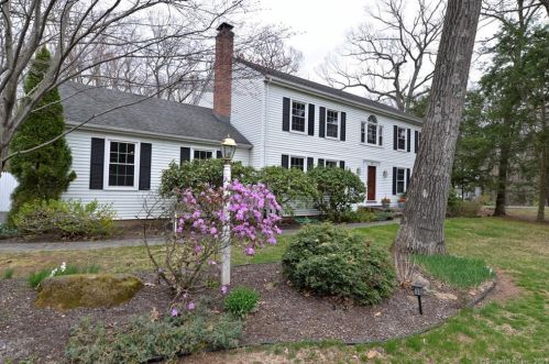 300 Burrage Ct, Cheshire, CT 06410-3040