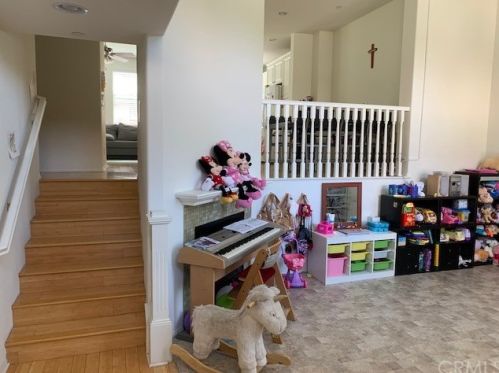 2143 Cittadin Dr, Fullerton, CA 92833-5758