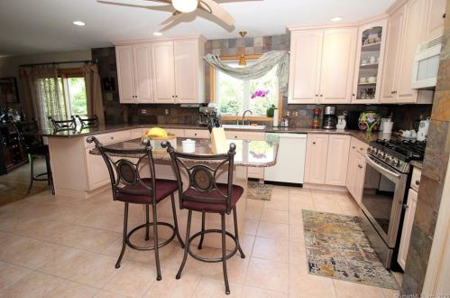 13 Renn Ln, Kensington, CT 06037-3589