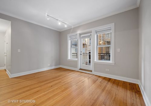 2237 Lincoln Ave, Chicago, IL 60614-3717