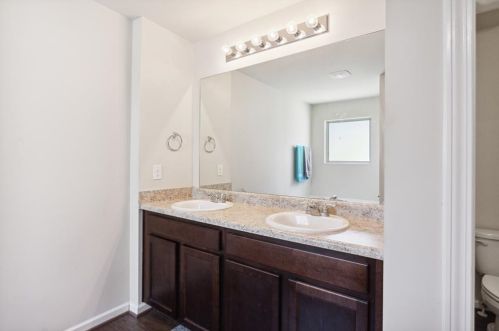 3812 Hempstead Way, Atlanta GA  30331-5268 exterior