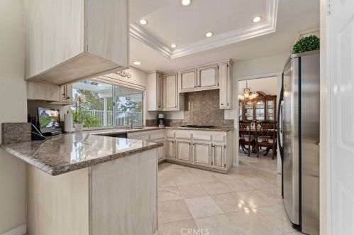 405 Laureltree Dr, Anaheim CA  92808-1648 exterior