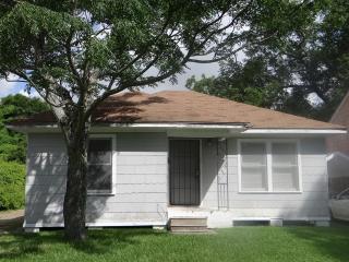 3339 9th St, Port Arthur TX  77642-3418 exterior