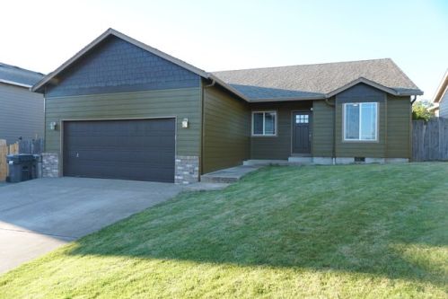 200 Howard Ln, Dallas, OR 97338-1733