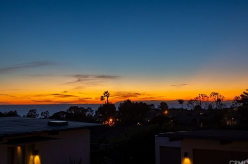 32451 Seven Seas Dr, Dana Point, CA 92629-3521