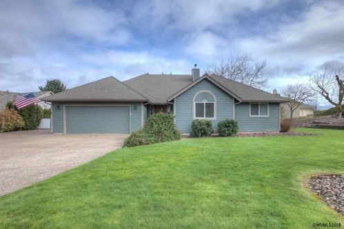2424 Maplewood Dr, Dallas, OR 97338-2389