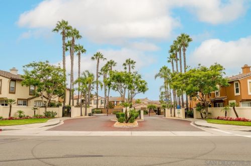 787 Caminito Valiente, Chula Vista CA  91911-6972 exterior