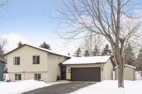 15127 Dunbar Blvd, Saint Paul, MN 55124-6840