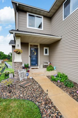 16265 Tahinka Ct, Prior Lake, MN 55372-1982