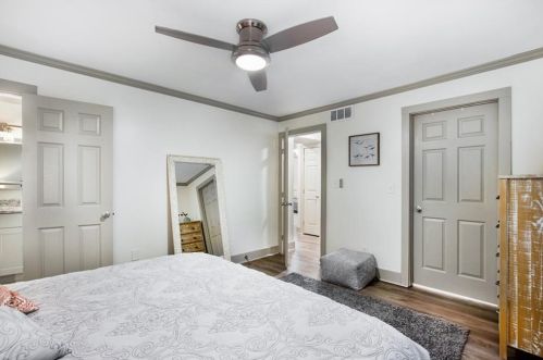178 Barone Pl, Atlanta GA  30327-1073 exterior