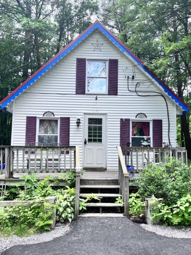 209 Howes Corner Rd, Turner, ME 04282-3052
