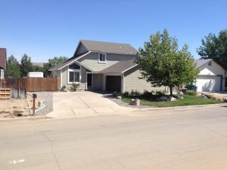 6800 Evening Star Dr, Sparks, NV 89436-9020