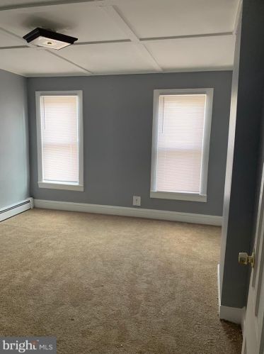 401 William St, Trenton, NJ 08610-6142