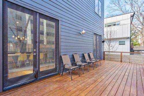 125 Holiday Ave, Atlanta GA  30307-2611 exterior