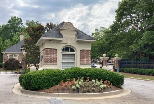 1180 Arbor Park Ln, Atlanta, GA 30311-3097