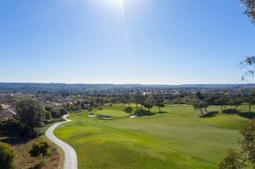1037 Village Dr, Oceanside, CA 92057-1942