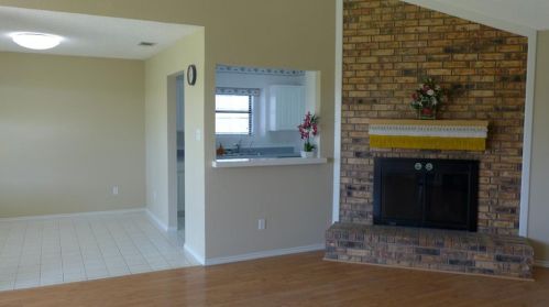 6825 Longleaf Ln, Fort Worth TX  76137-1675 exterior