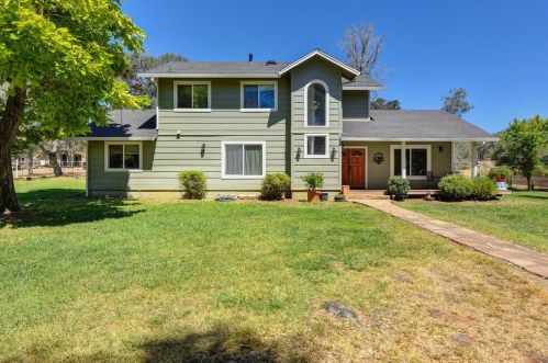 16627 Perimeter Rd, Grass Valley, CA 95949-7614