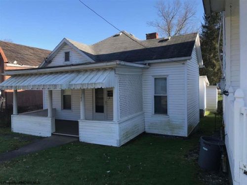 182 Main St, Industrial WV  26426-1336 exterior