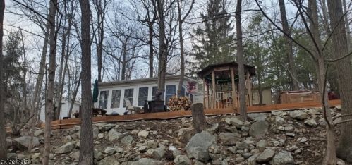 87 Cedar Vlg, Wantage, NJ 07461-4476