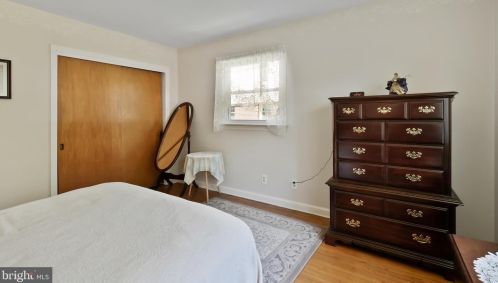 1004 Oakwood Rd, Haddonfield NJ 08033-3632 exterior