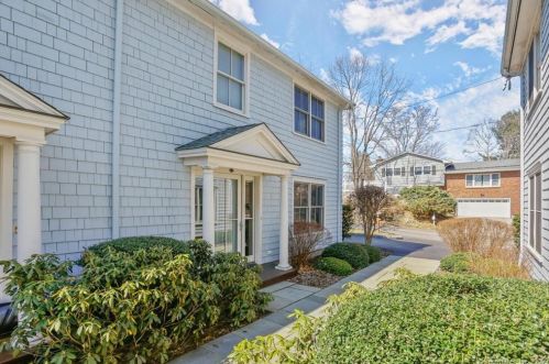 54 Almira Dr, Greenwich, CT 06831-5132