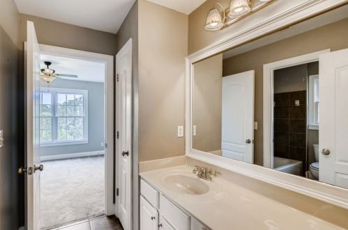 2513 Hughes Ct, Atlanta GA  30331-7896 exterior