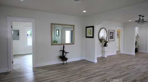 1020 Hickory St, Santa Ana CA  92701-6004 exterior