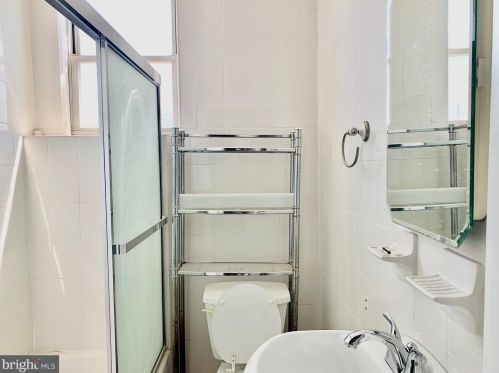 2232 Cantrell St, Philadelphia PA 19145-3307 exterior