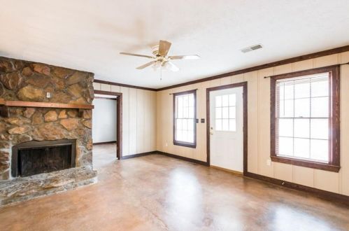 253 Lake Swan Ct, Hiram, GA 30141-4552