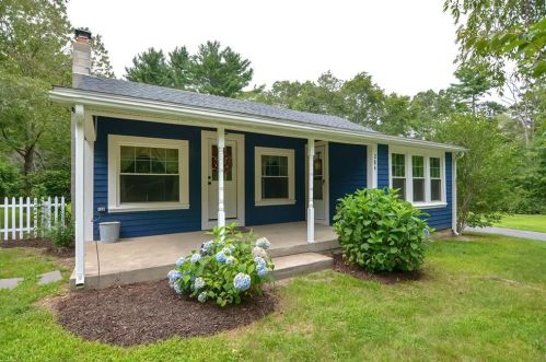 284 Plainfield Pike, Coventry, RI 02827-1608