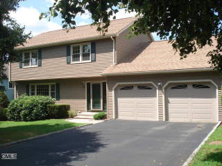 61 Lazy Brook Rd, Upper Stepney, CT 06468-3315