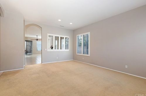 43631 Tirano Dr, Temecula, CA 92592-4368